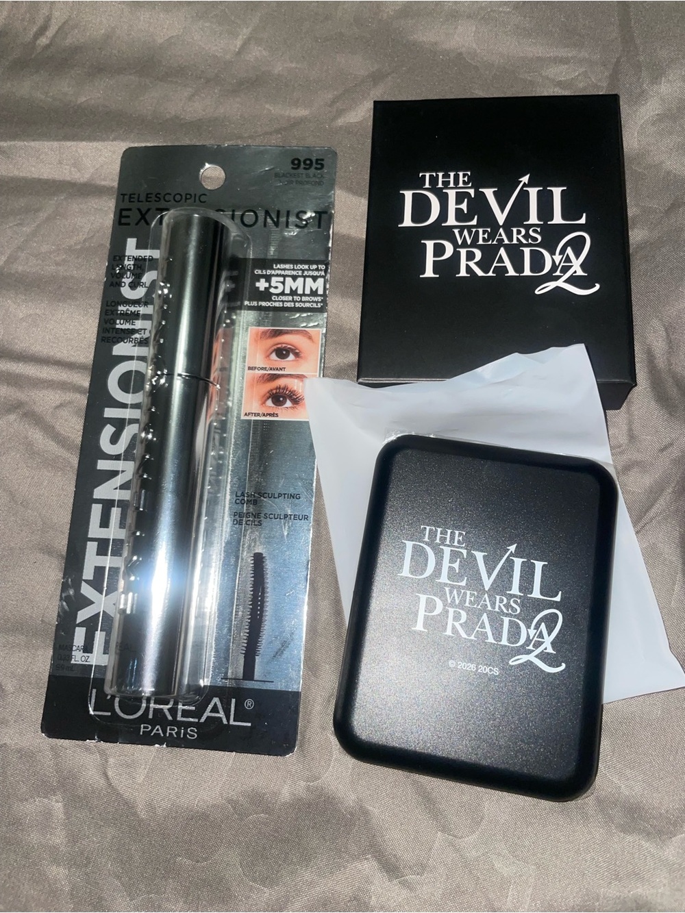 The Devil Wears Prada 2 led compact mirror set